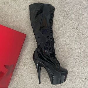 Black lace up platform boots NWT goth rave punk